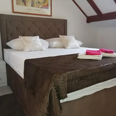 Bed & Breakfast B&B Oaza Sunca Pucisca