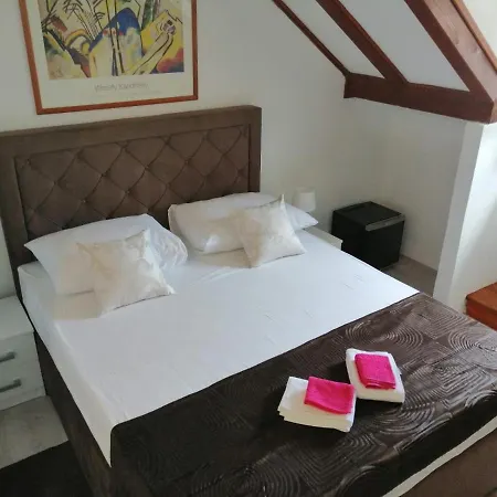 Bed & Breakfast B&B Oaza Sunca Pucisca